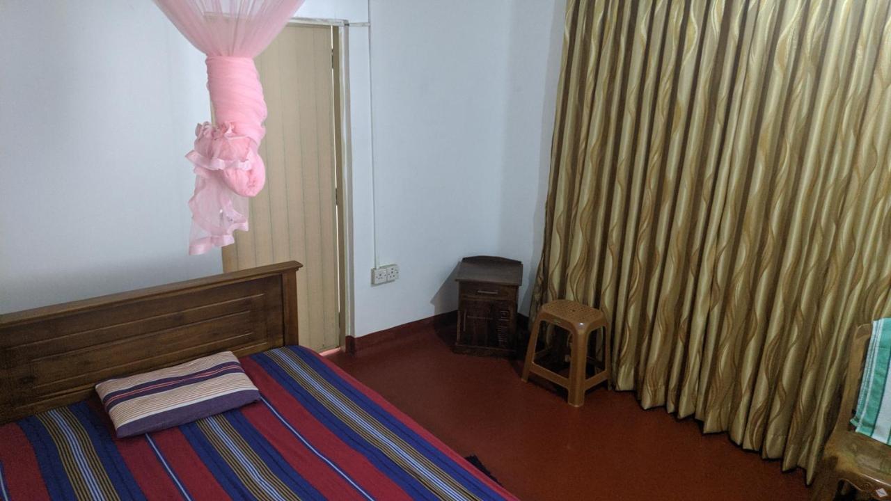 Umaya Rest Inn Balangoda Exteriör bild